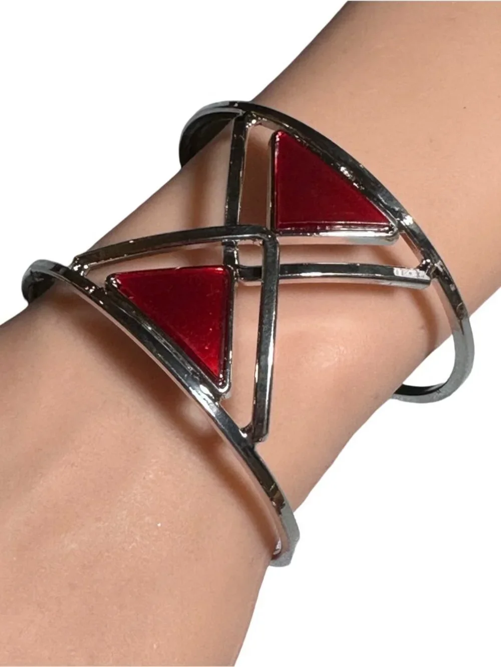 Cuff Bracelet Silver Tone Red Center Geometric Lightweight Womens Jewelry NWOT
